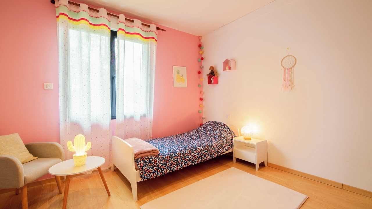 Photo of Bedroom in Parentis-en-Born
