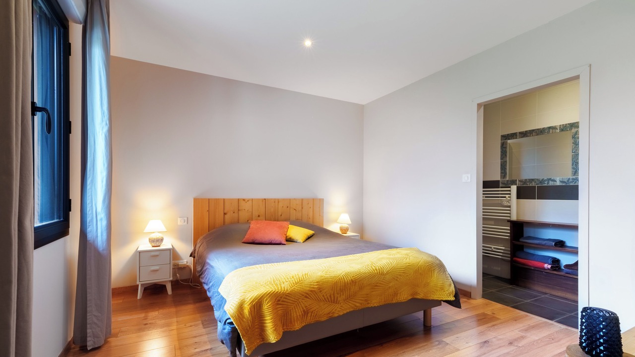 Photo of Bedroom in Parentis-en-Born