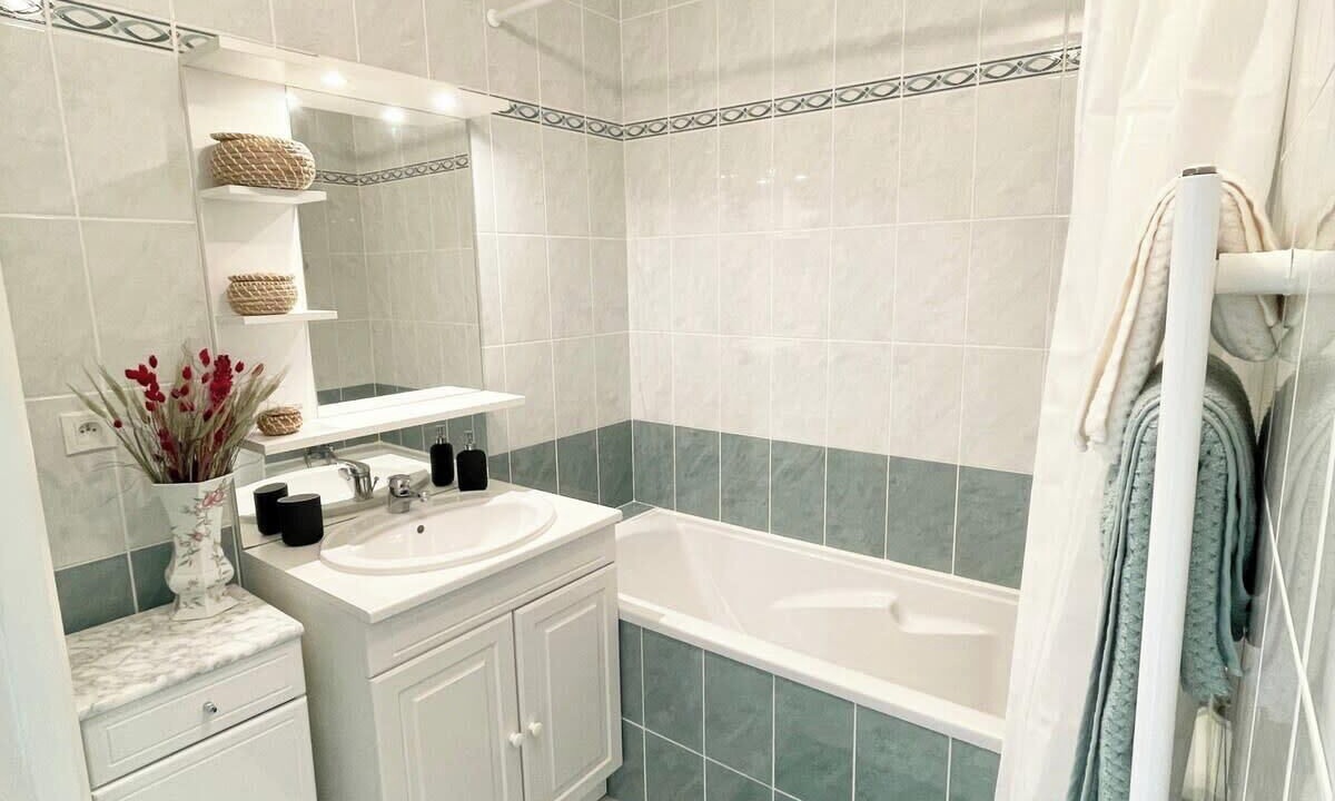 Photo of Bathroom in Carnac