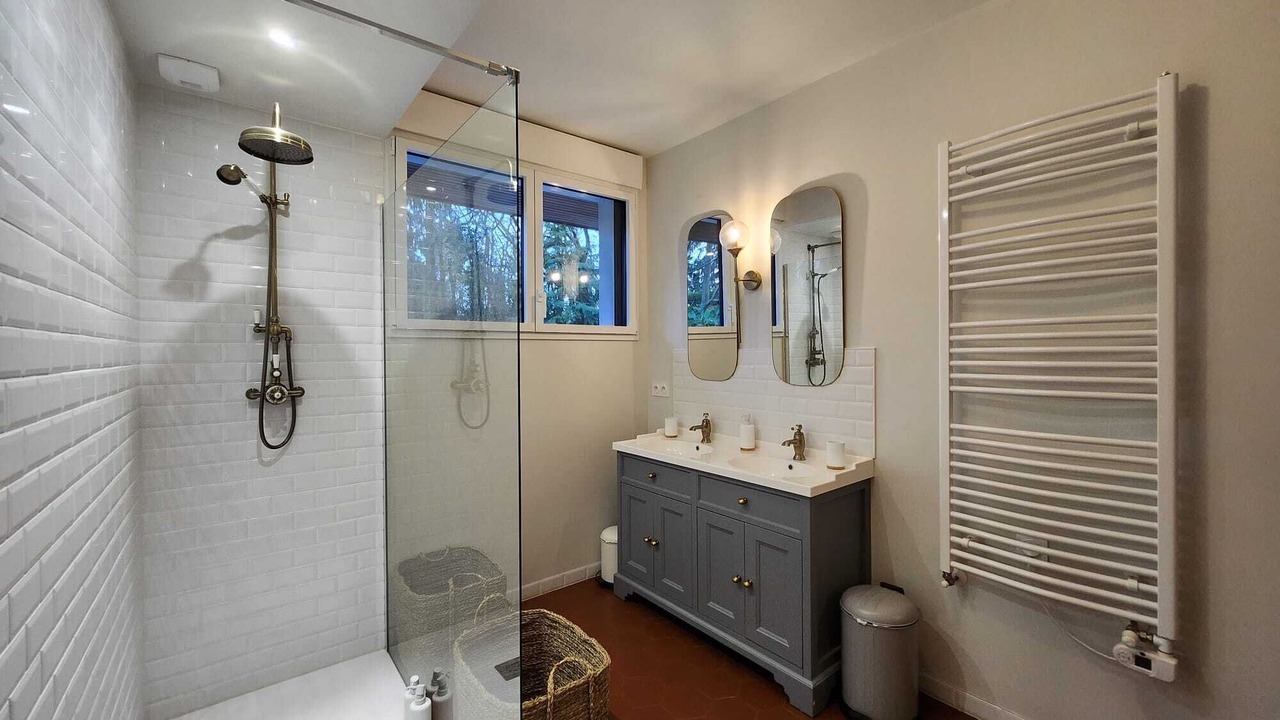 Photo of Bathroom in Saint-Jean-la-Poterie