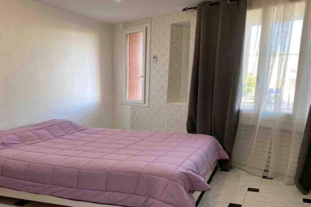 Photo of Bedroom in Saint-Lazare