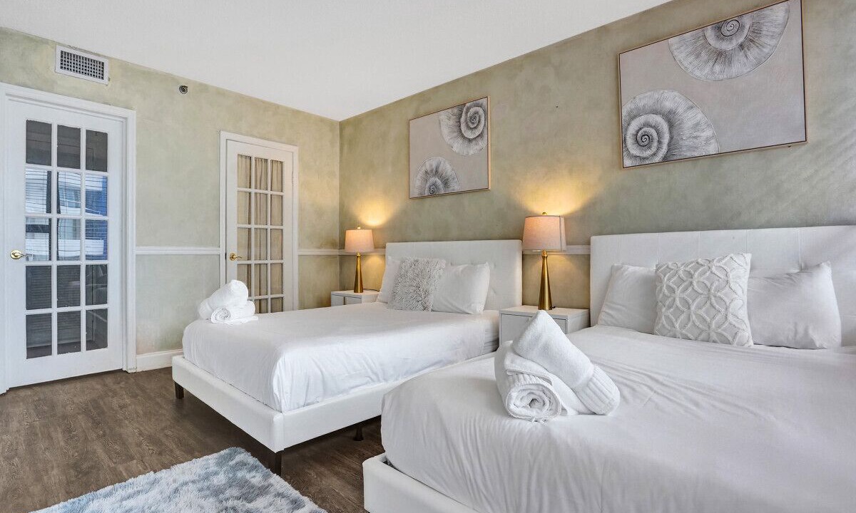 Photo of Bedroom in Mid Beach