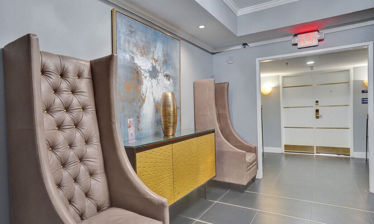 Photo of Others in Mid Beach