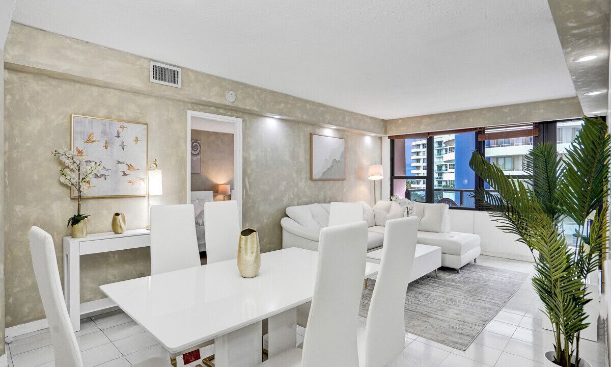 Photo of Others in Mid Beach