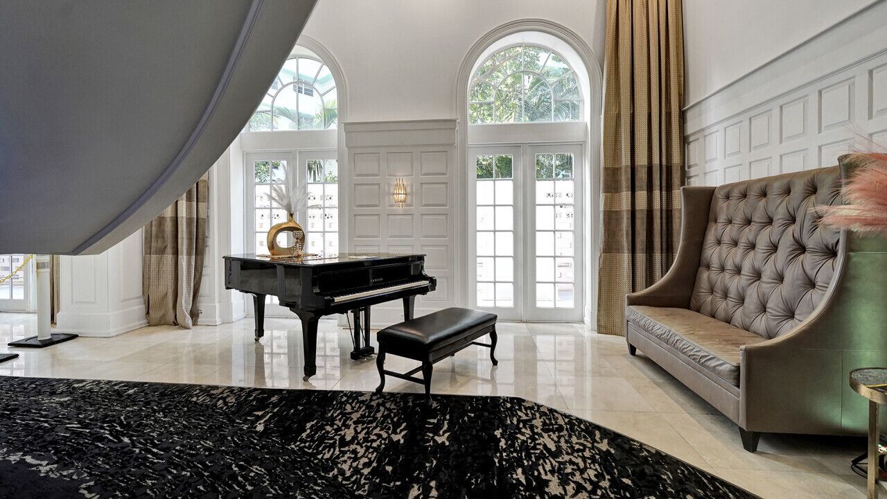 Photo of Others in Mid Beach