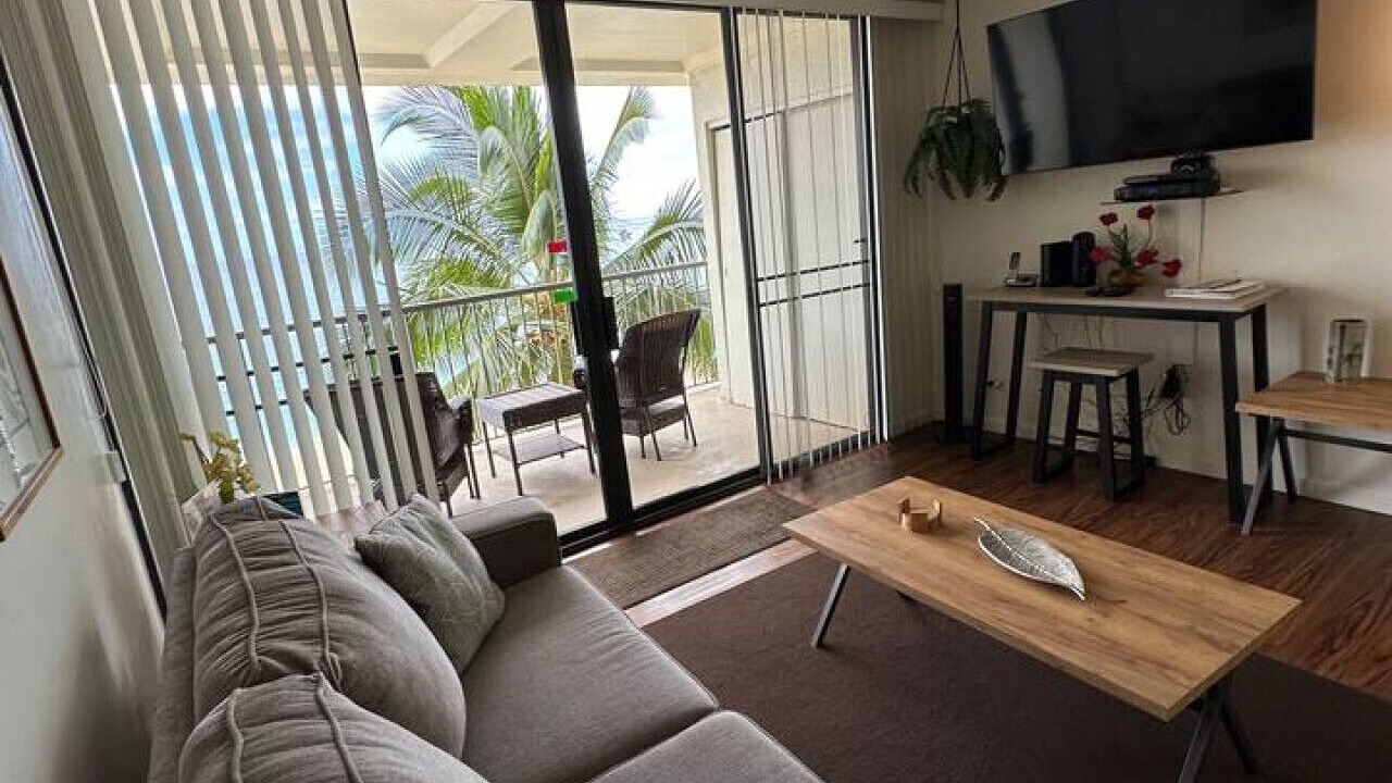 Photo of Livingroom in Makaha