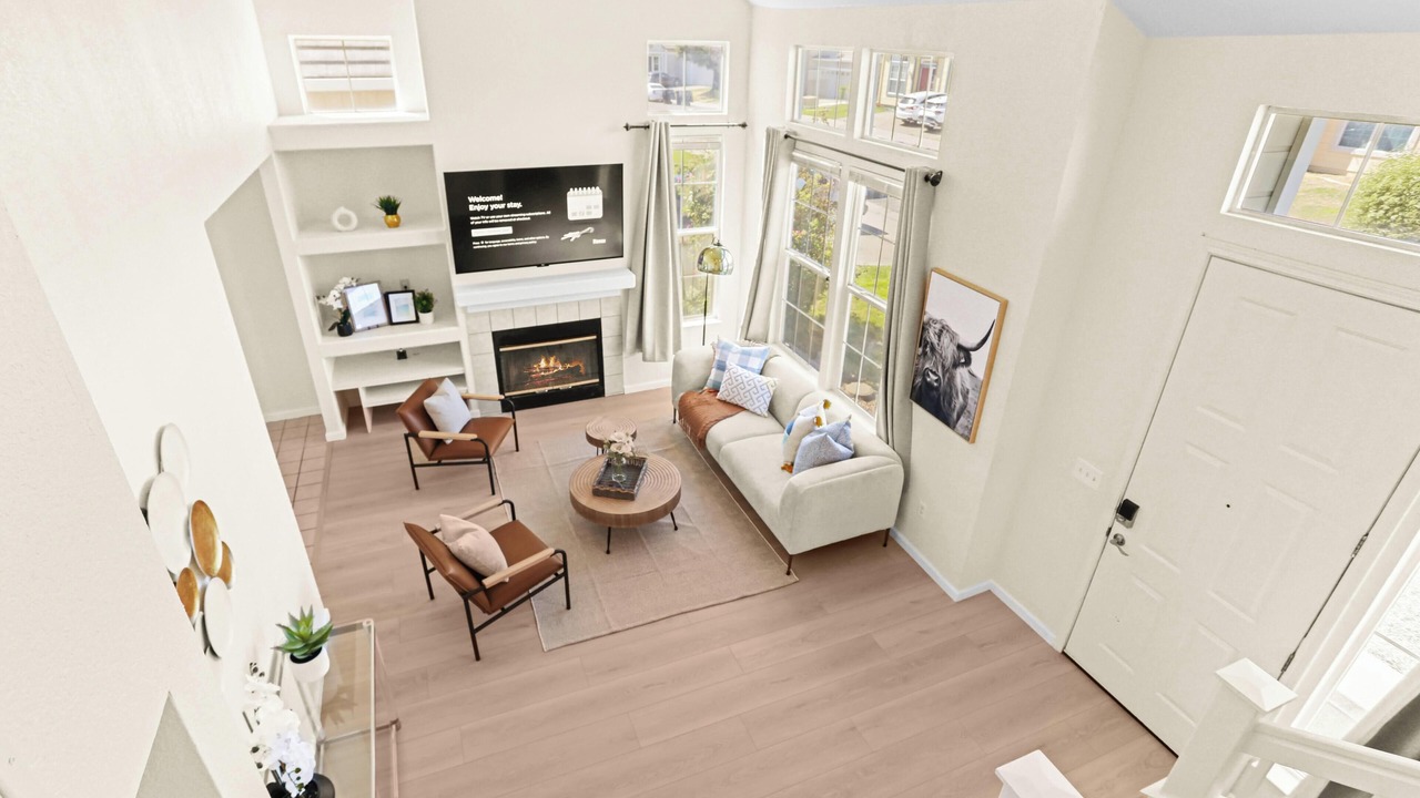 Photo of Livingroom in Southwestern Sacramento