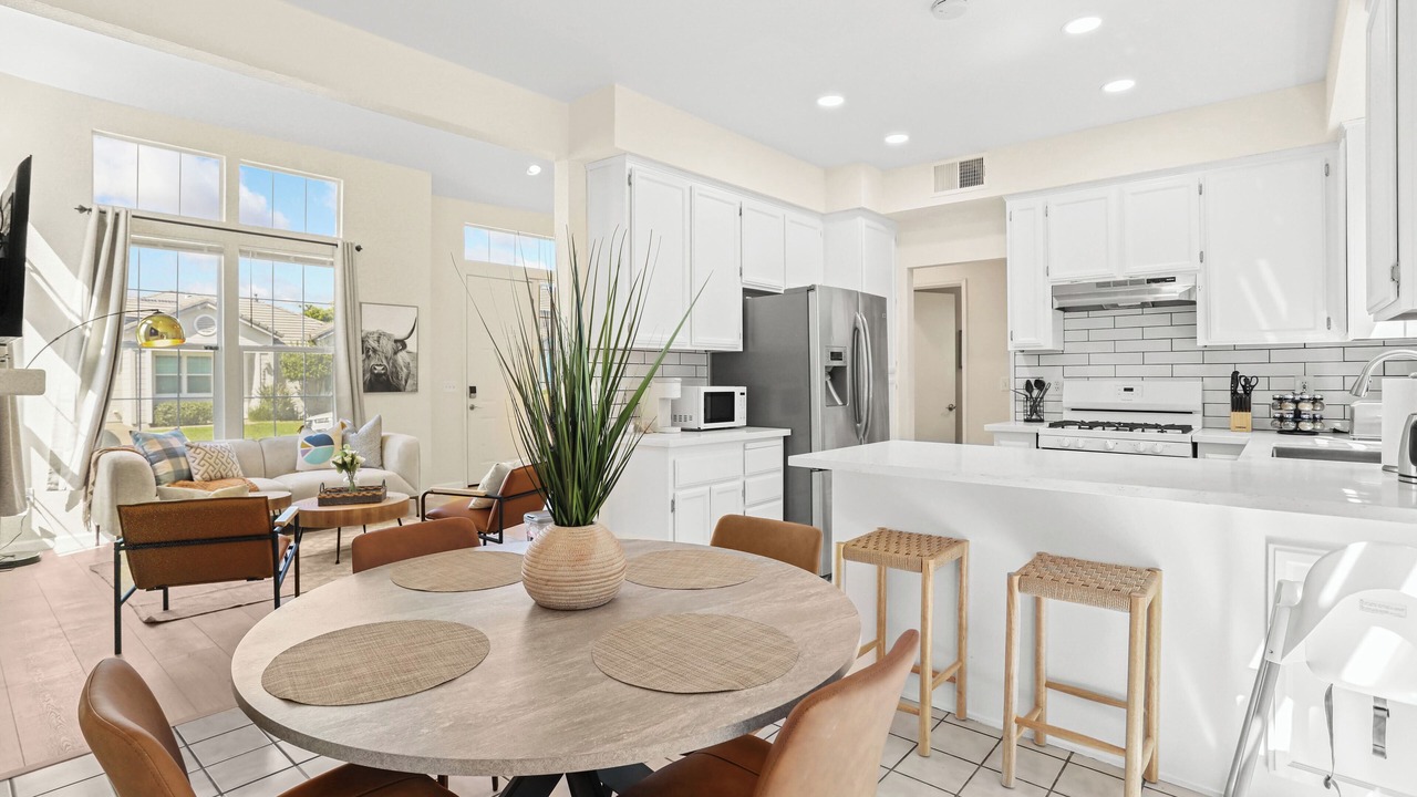 Photo of Kitchen in Southwestern Sacramento