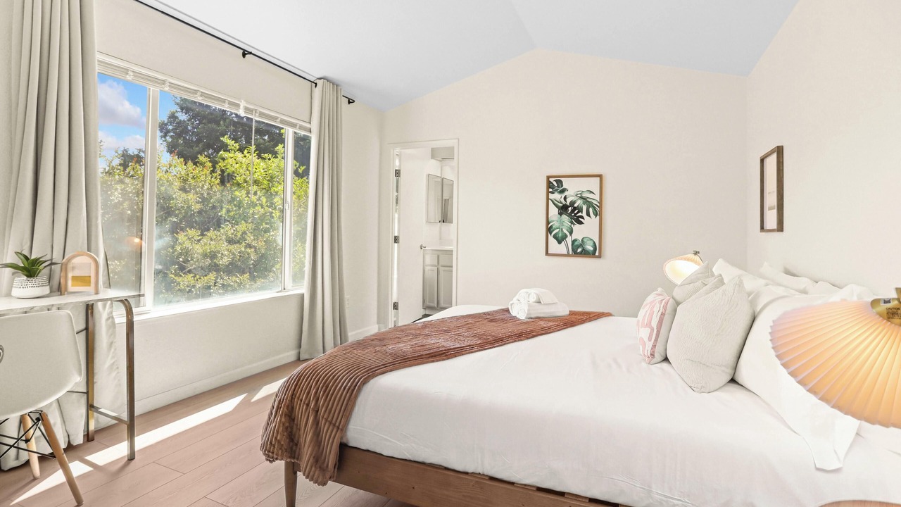 Photo of Bedroom in Southwestern Sacramento