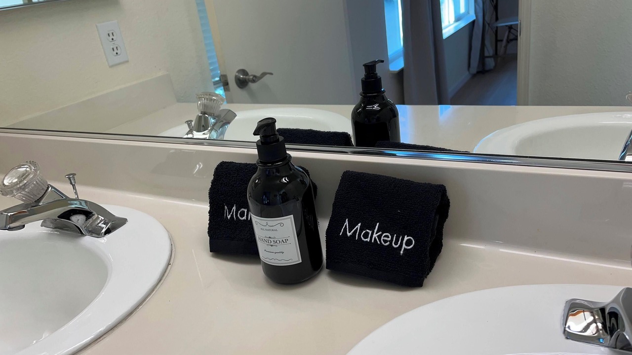 Photo of Bathroom in Southwestern Sacramento