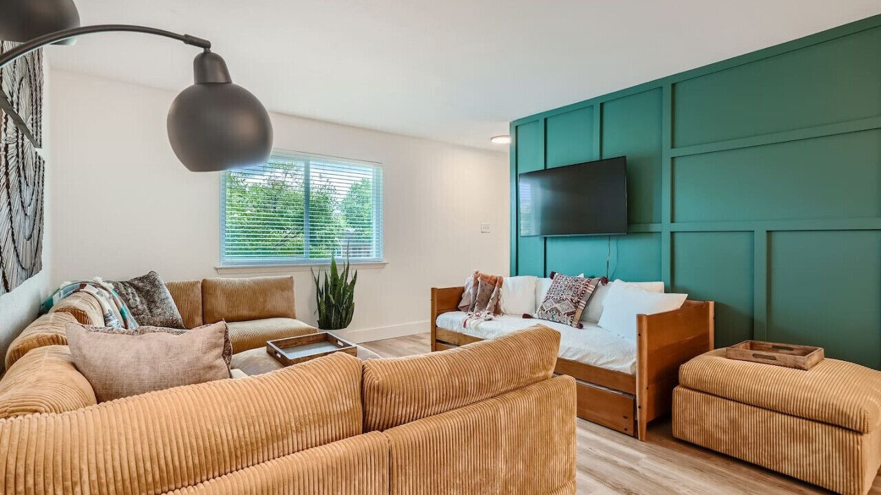 Photo of Livingroom in Sweetbriar