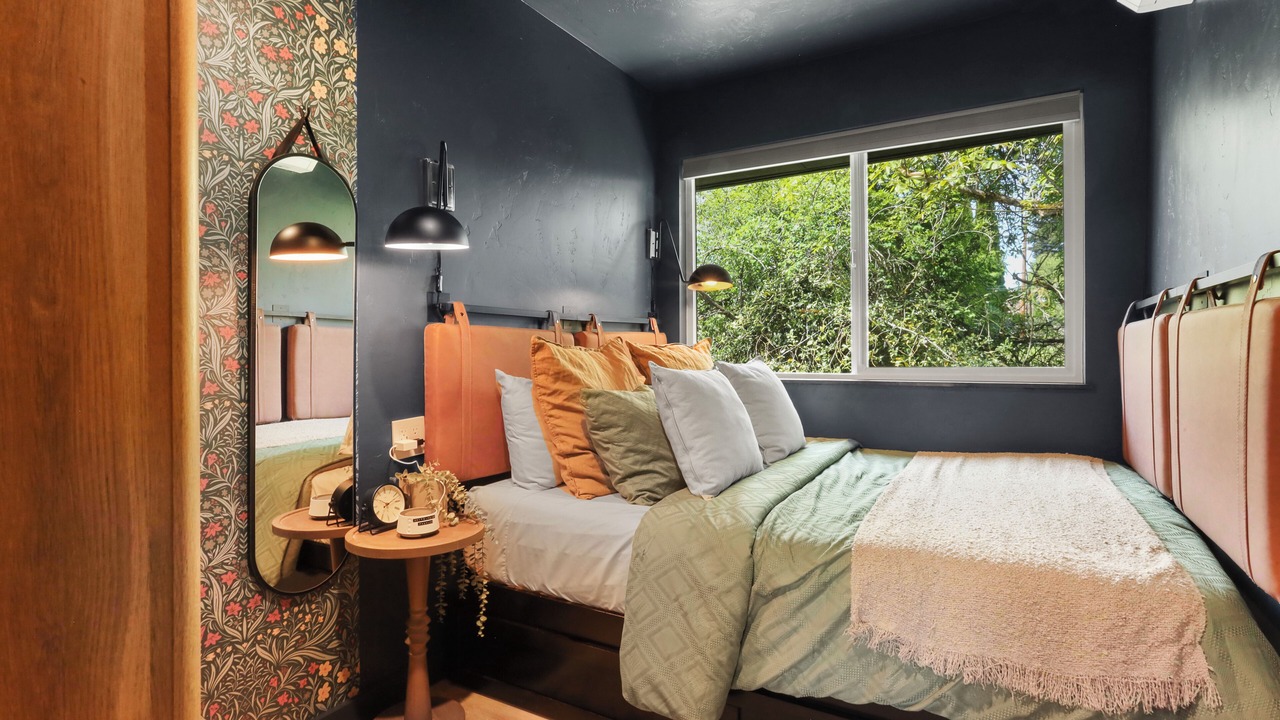 Photo of Bedroom in Carson