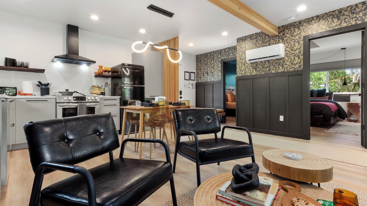 Photo of Others in Carson