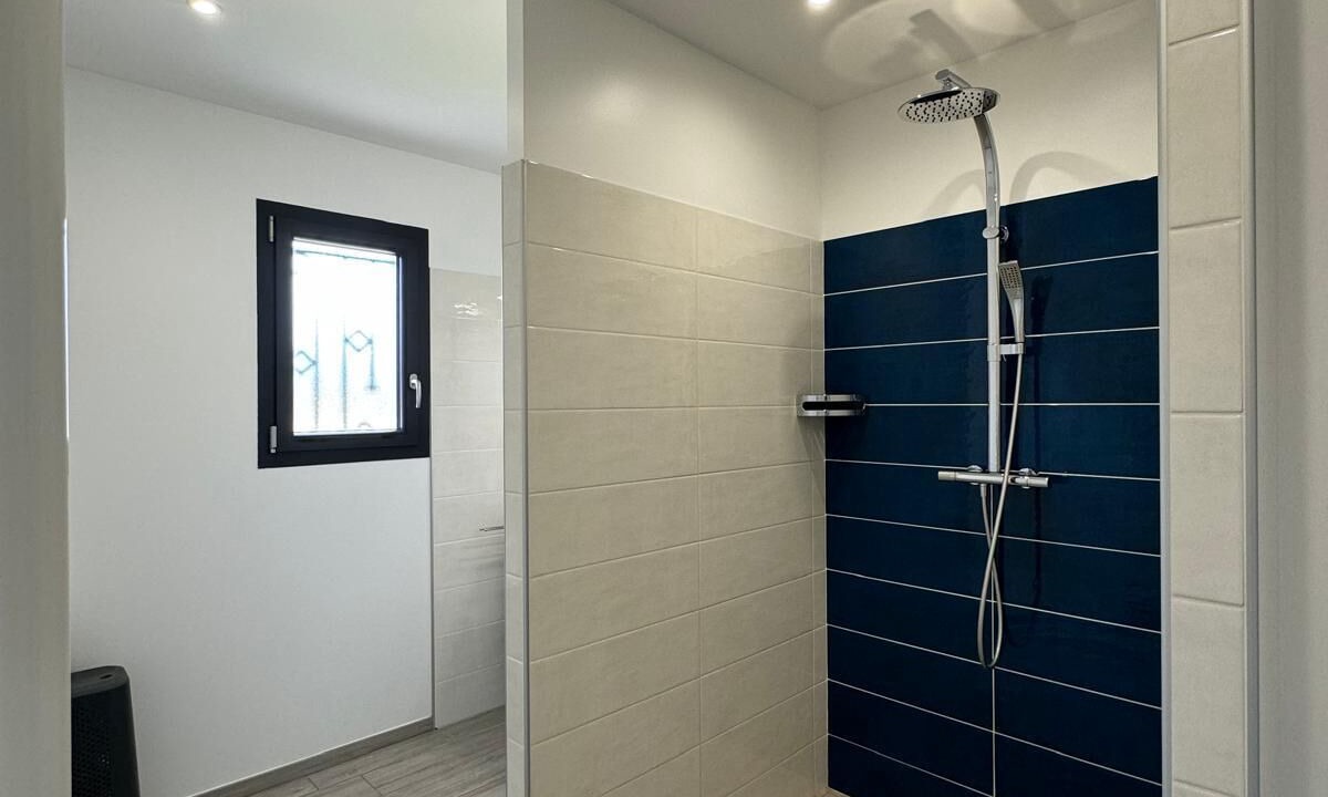 Photo of Bathroom in Joyeuse