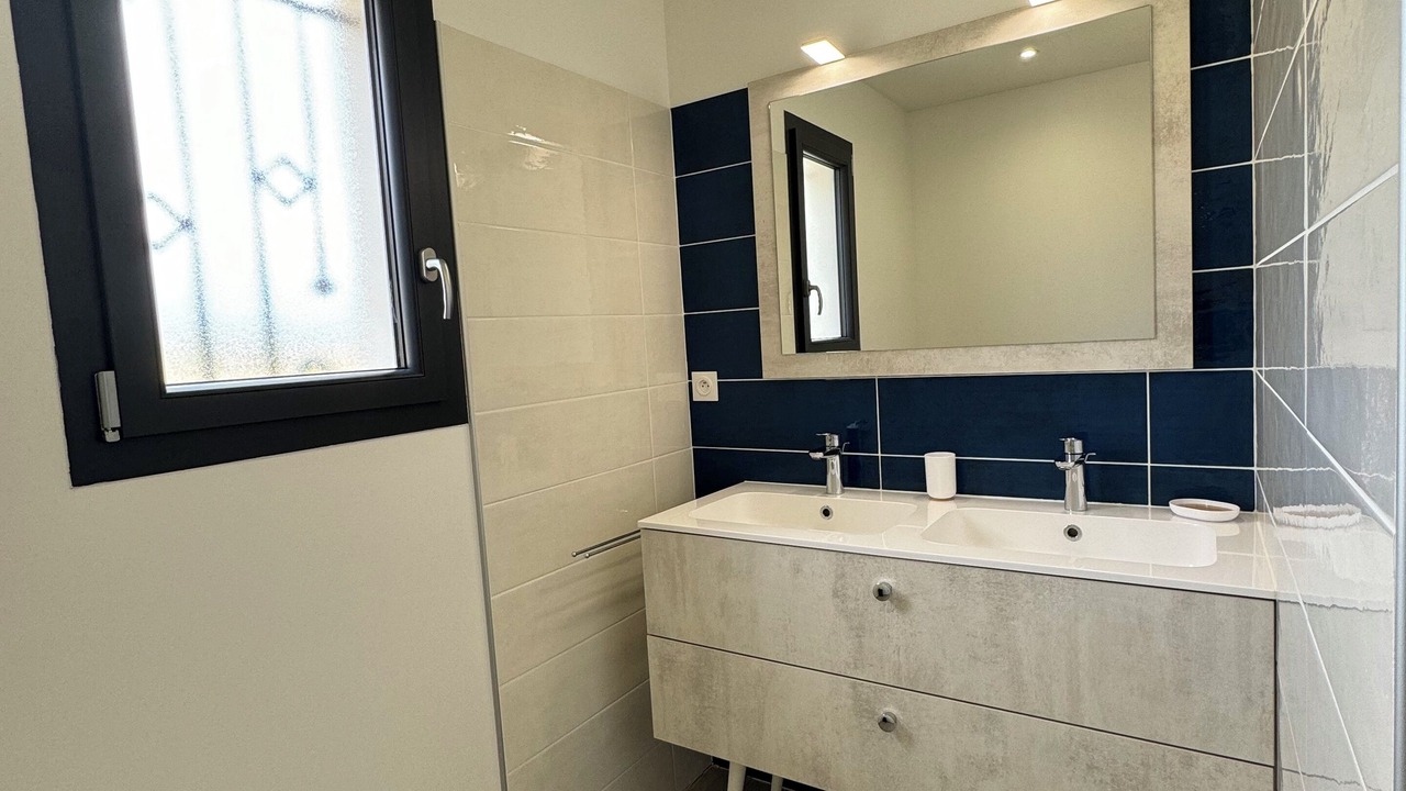 Photo of Bathroom in Joyeuse