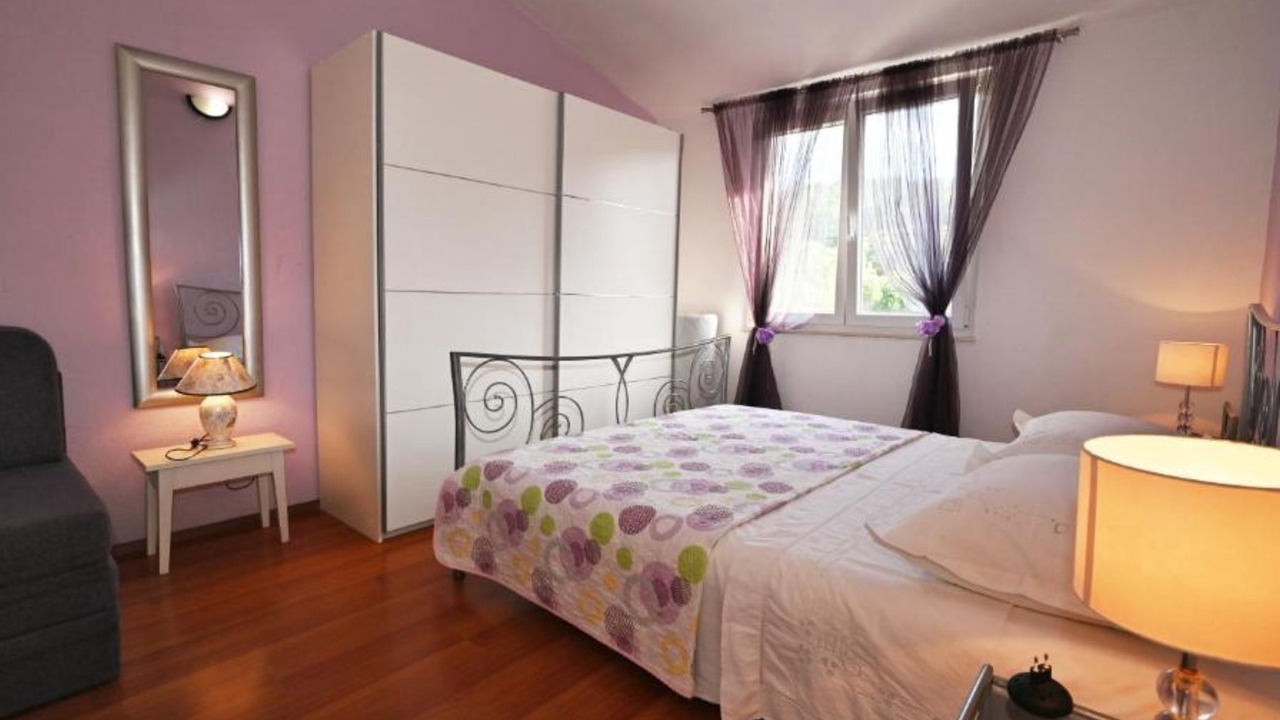 Photo of Bedroom in Slatine