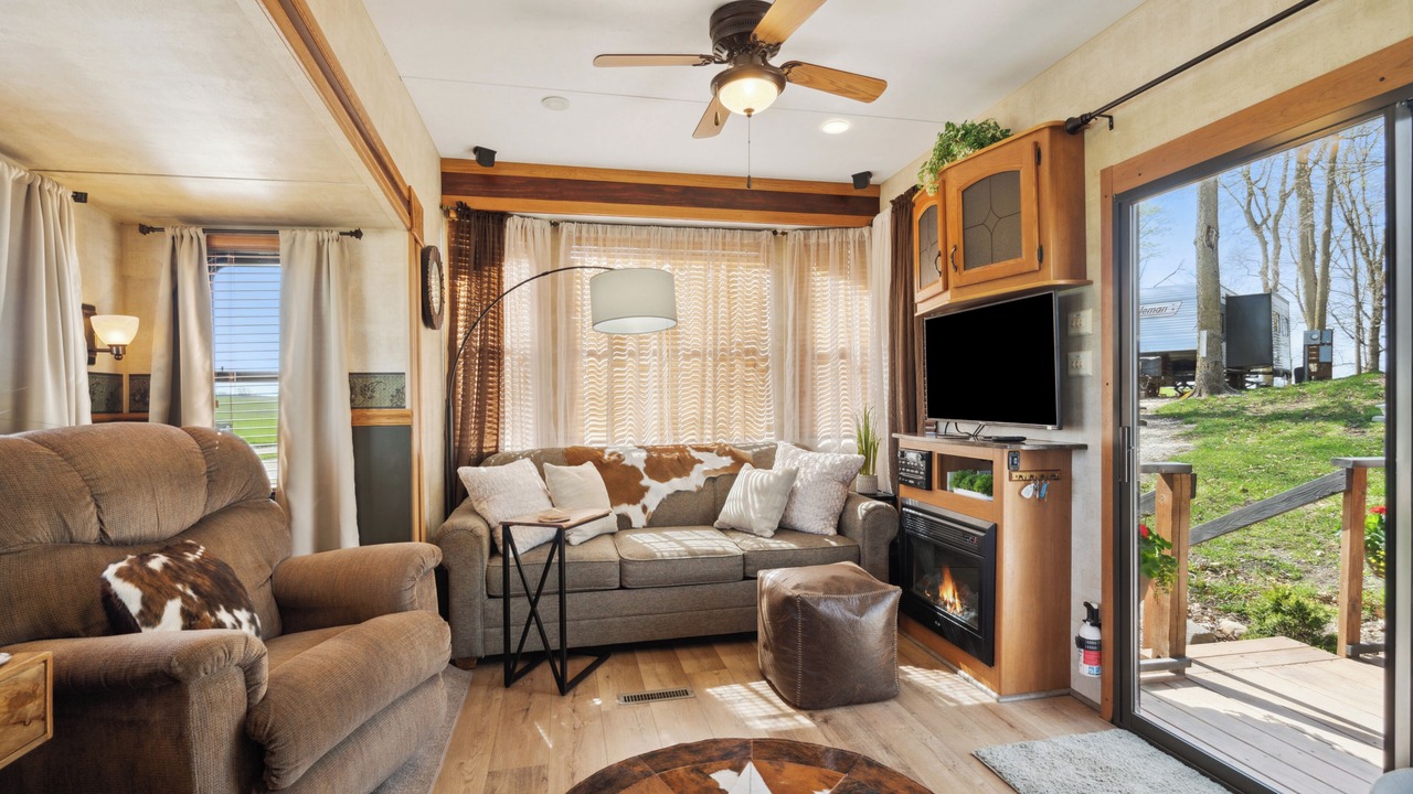 Photo of Livingroom in Langworthy