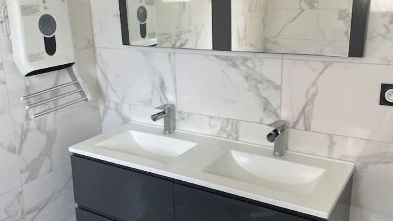 Photo of Bathroom in Brouilla