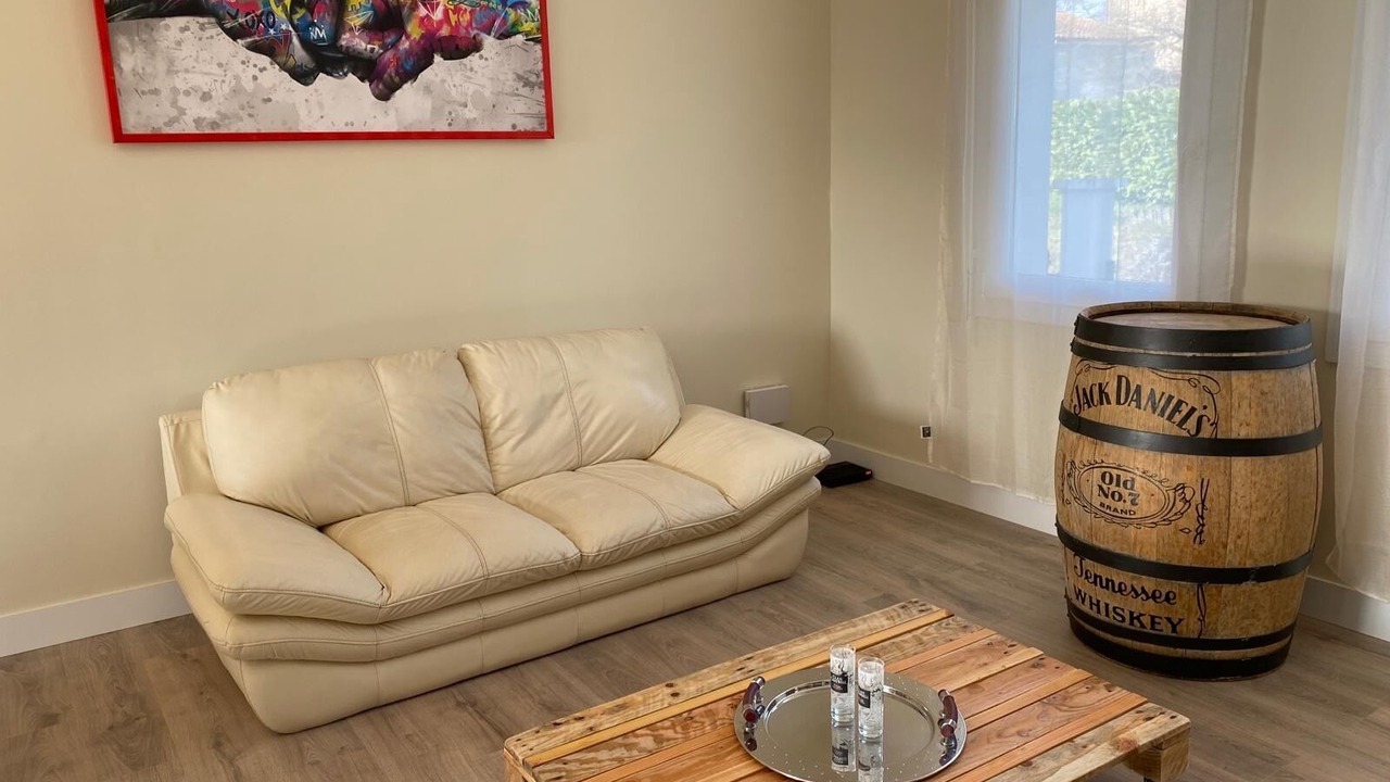 Photo of Livingroom in Saint-Etienne-de-Fougeres