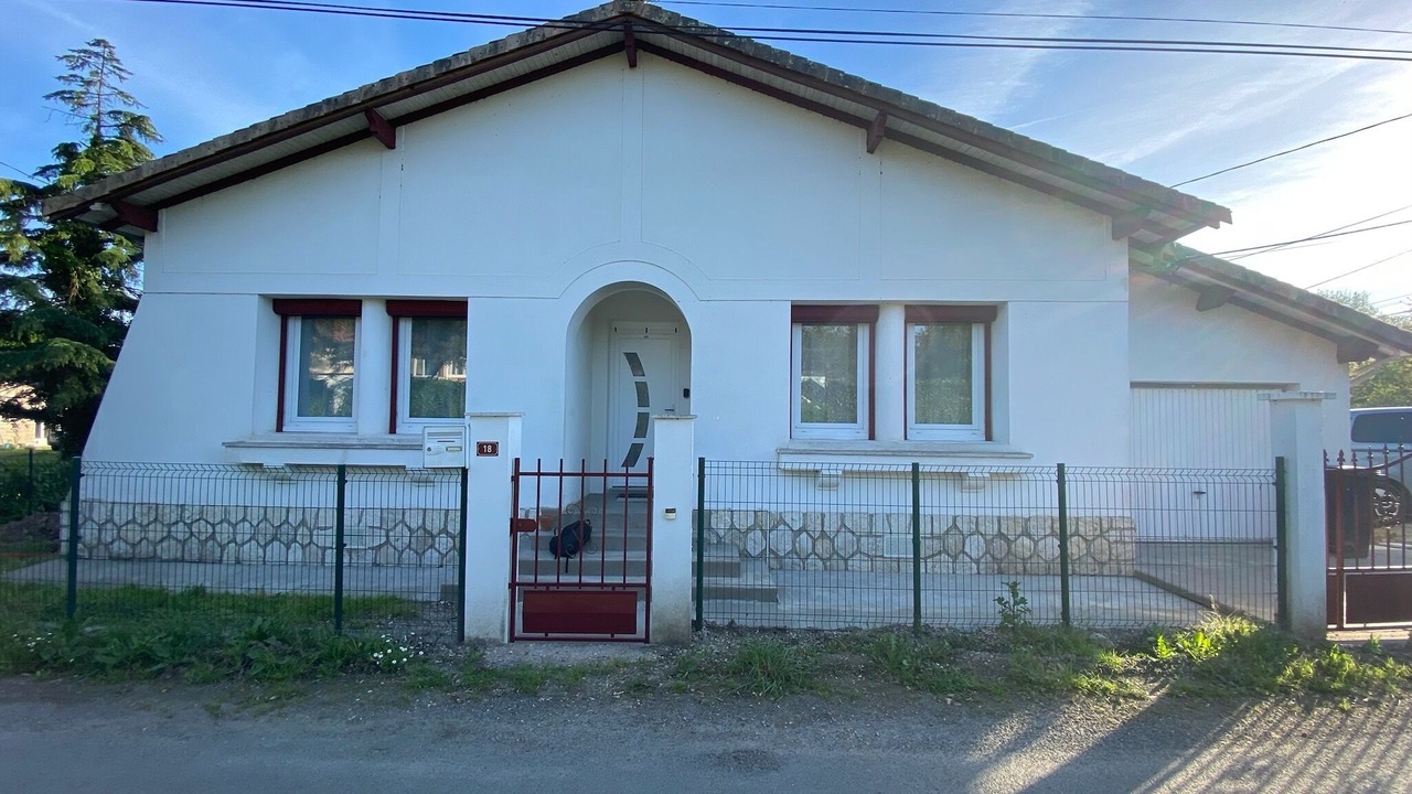 Photo of Outdoor in Saint-Etienne-de-Fougeres
