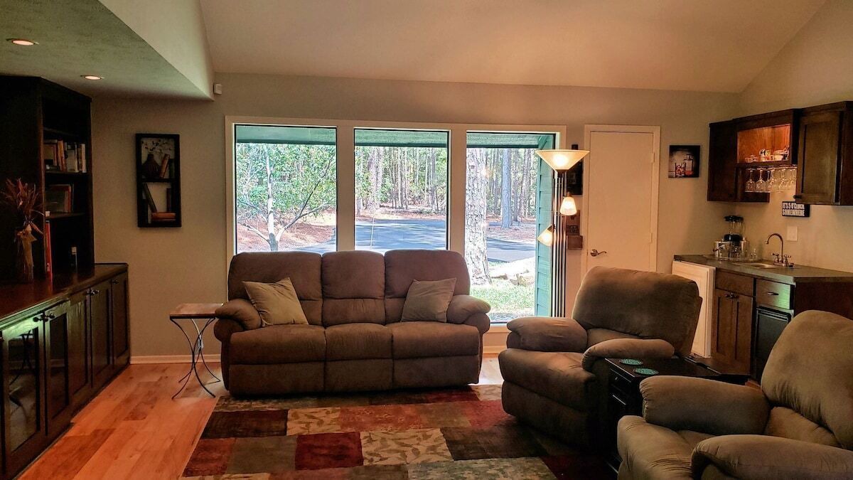 Photo of Bedroom in Holly Lake Ranch