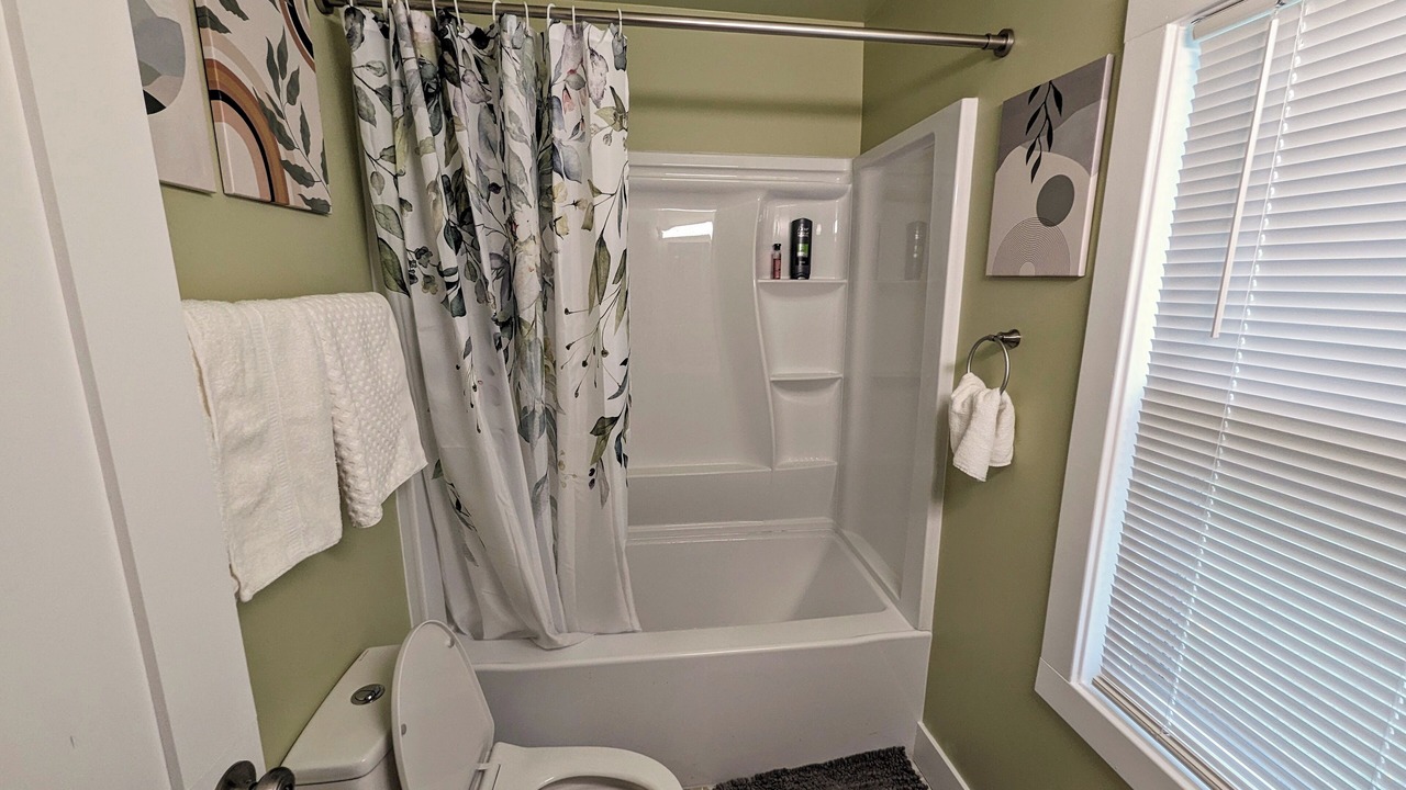 Photo of Bathroom in Flint