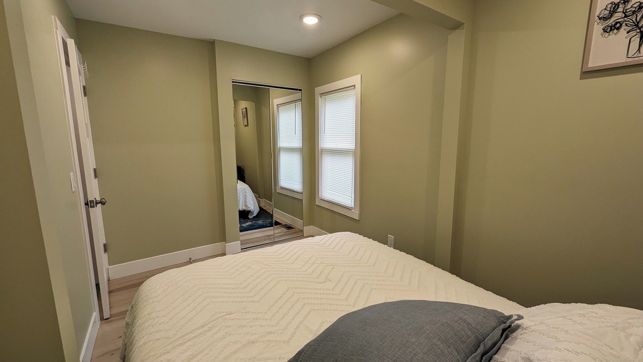 Photo of Bedroom in Flint