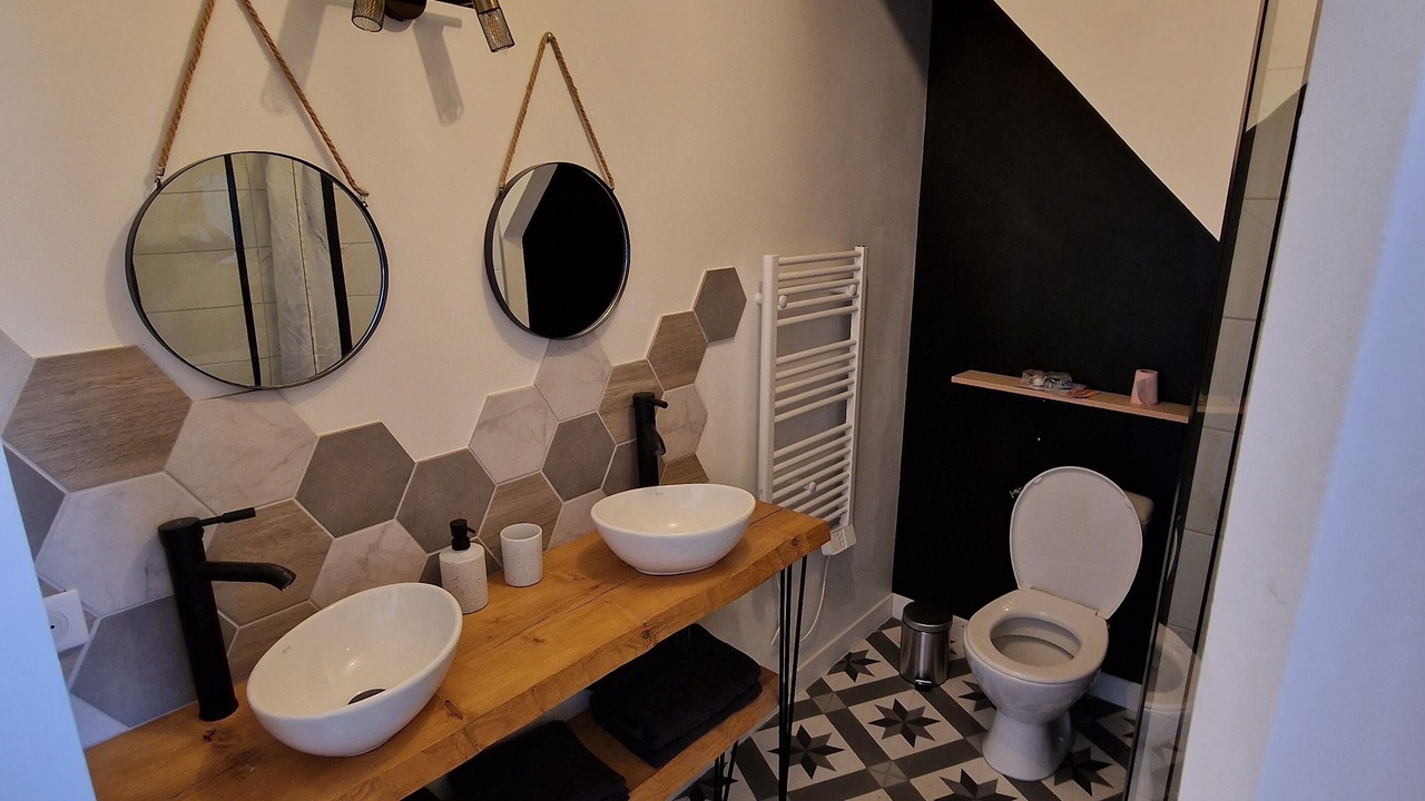 Photo of Bathroom in Casson