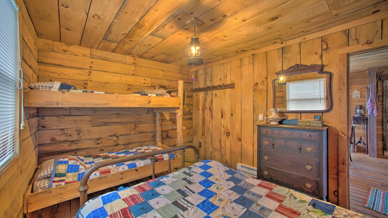 Photo of Bedroom in Putnam County