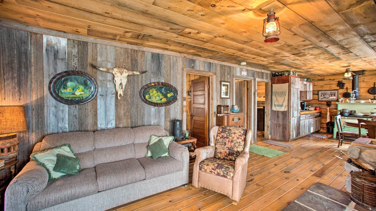 Photo of Livingroom in Putnam County