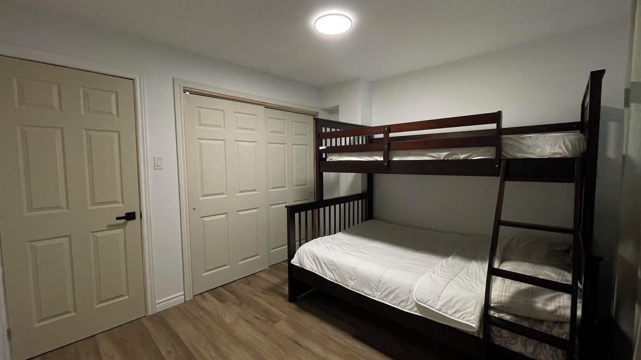 Photo of Bedroom in Entrelacs