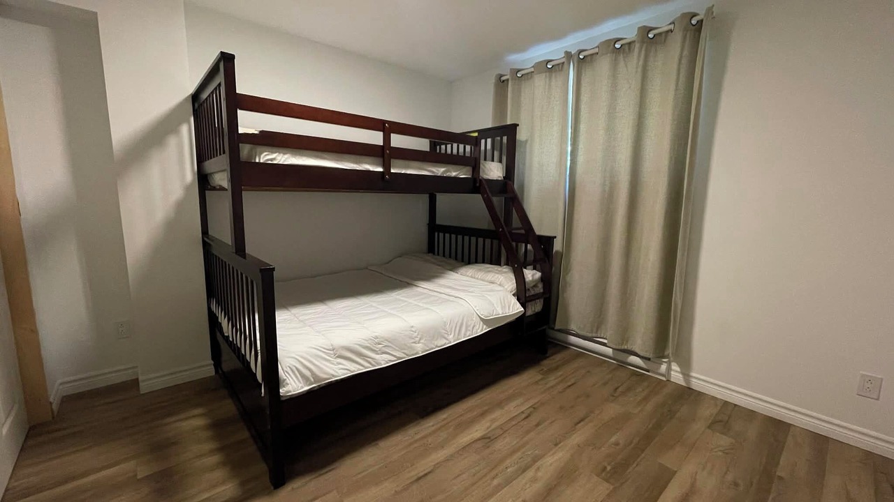 Photo of Bedroom in Entrelacs