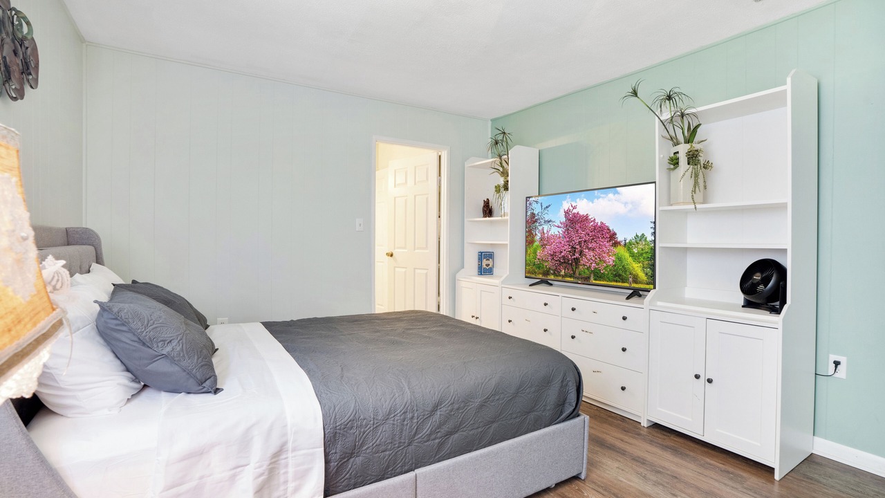 Photo of Bedroom in Valrico