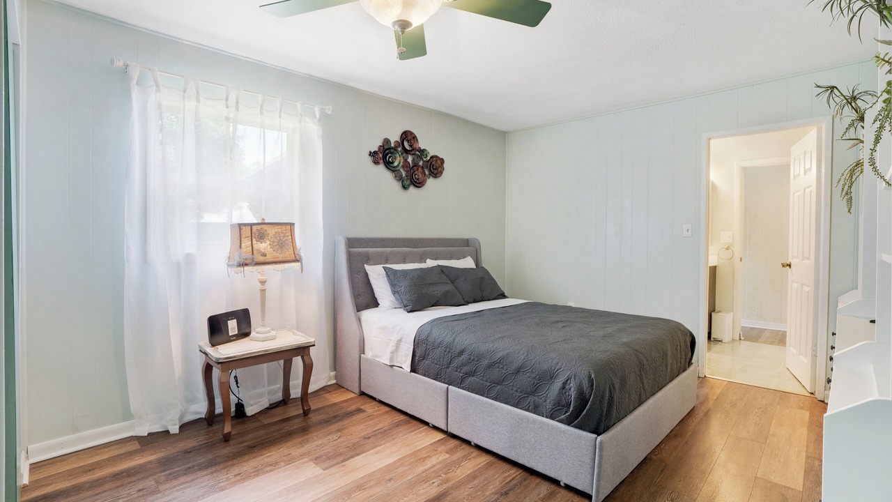 Photo of Bedroom in Valrico