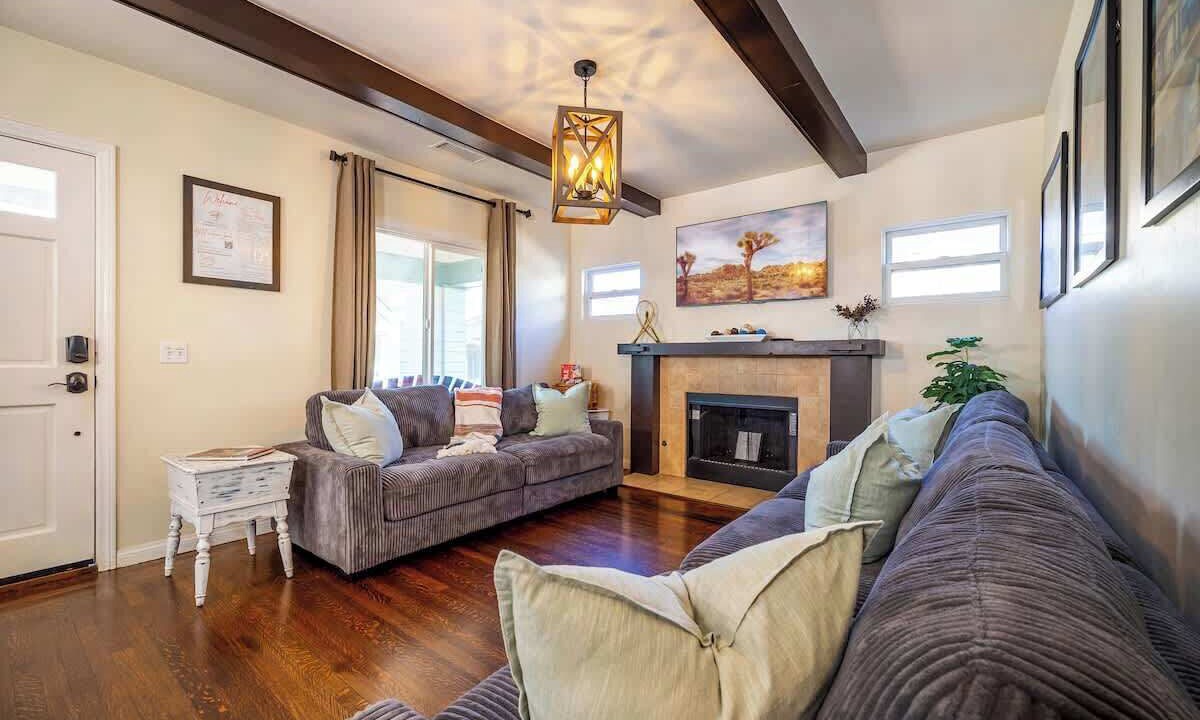 Photo of Bedroom in Downtown Riverside