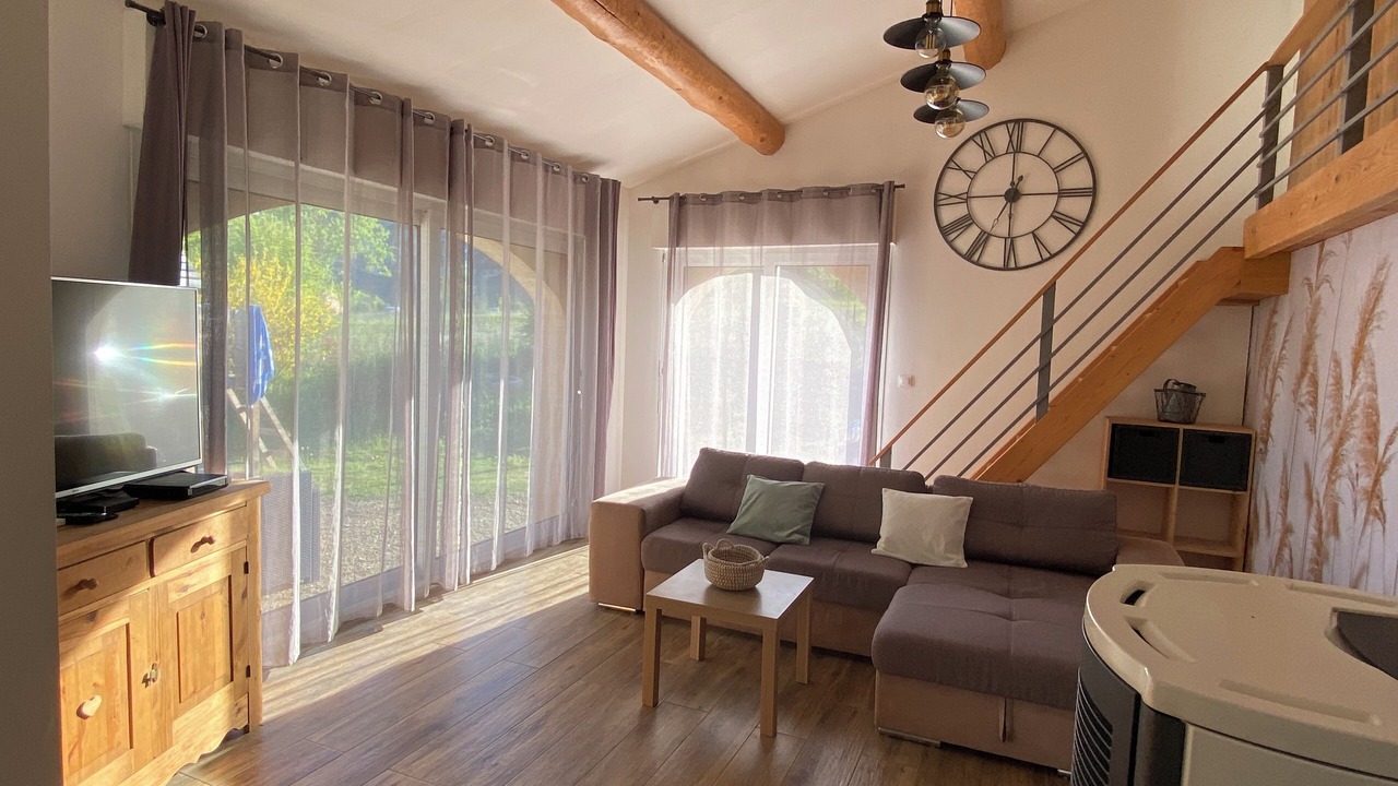 Photo of Livingroom in Quinson