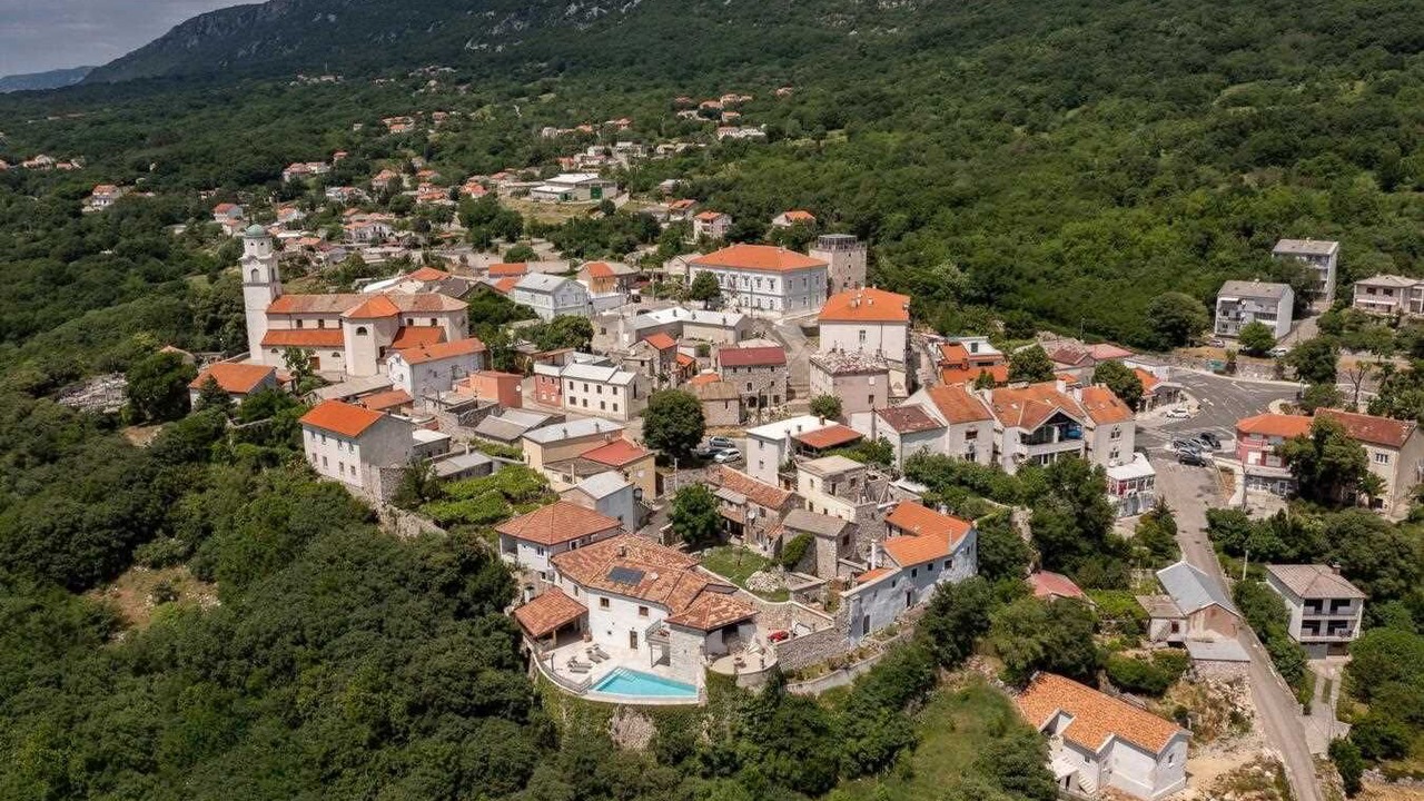 Photo of Outdoor in Bribir