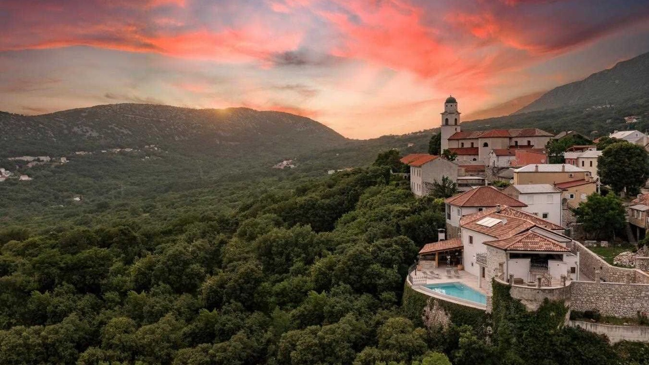 Photo of Outdoor in Bribir