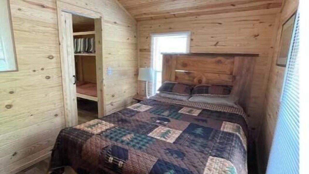 Photo of Bedroom in Topton