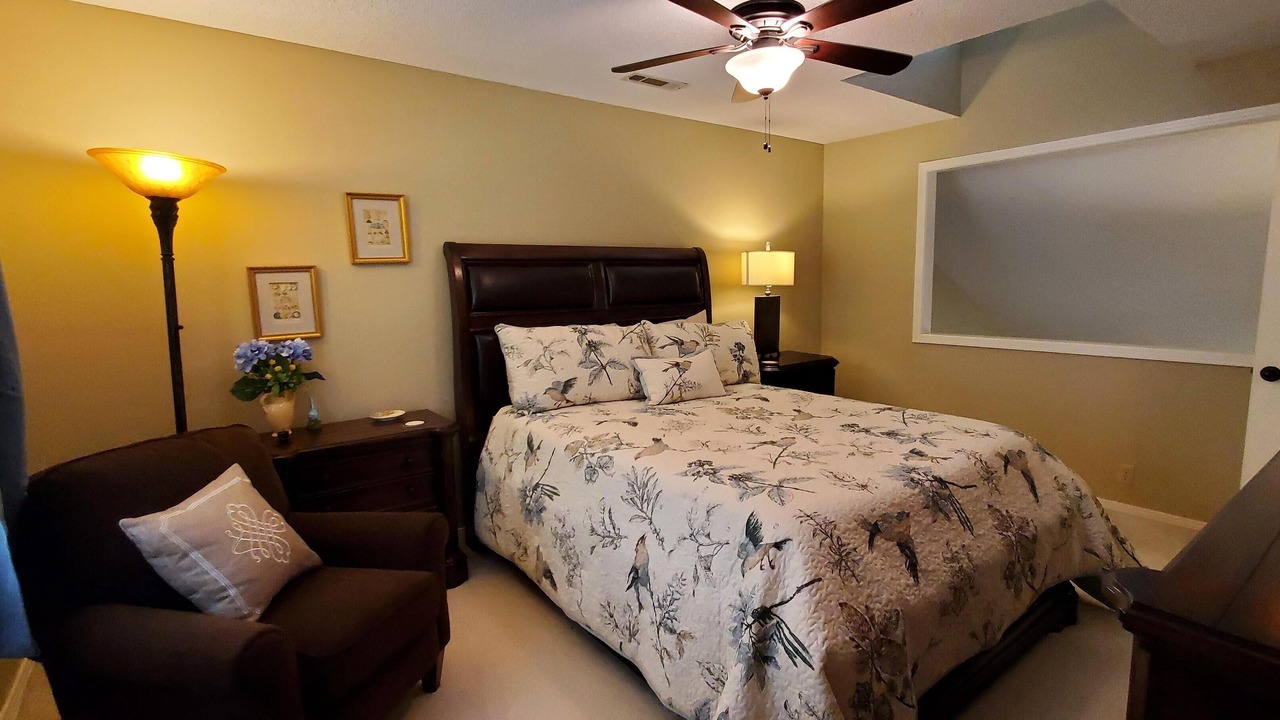Photo of Bedroom in Holiday Island