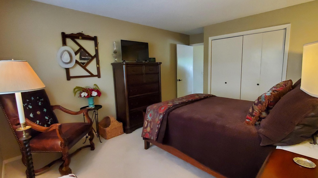 Photo of Bedroom in Holiday Island