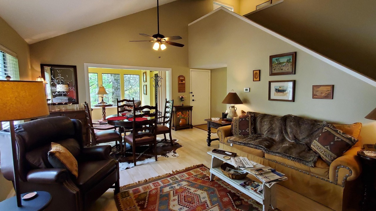 Photo of Livingroom in Holiday Island