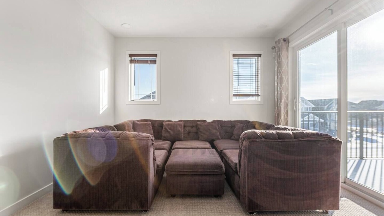 Photo of Livingroom in Cochrane