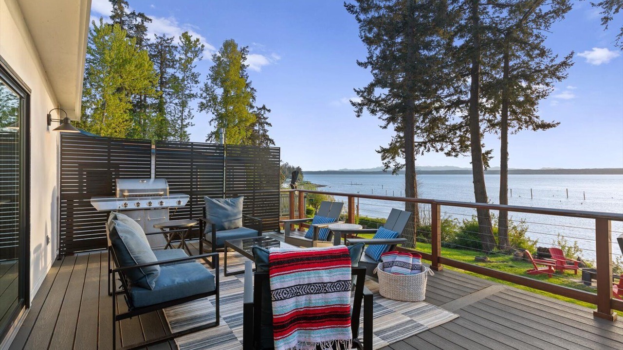 Photo of Patio Balcony in Warm Beach