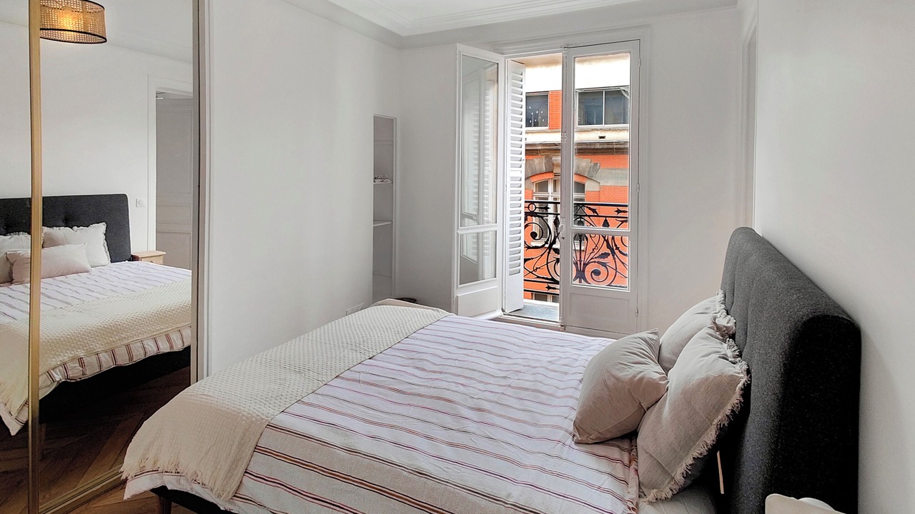 Photo of Bedroom in Val-de-Grace