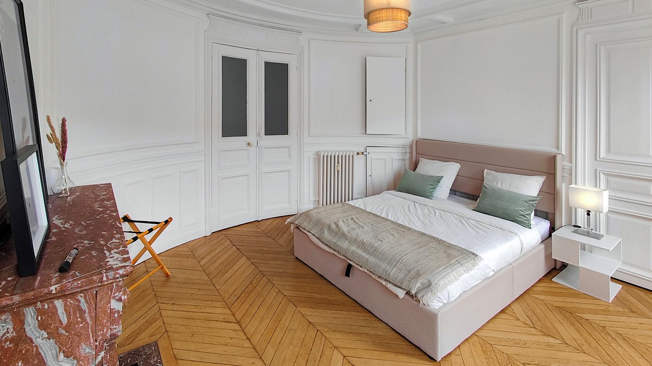 Photo of Bedroom in Val-de-Grace