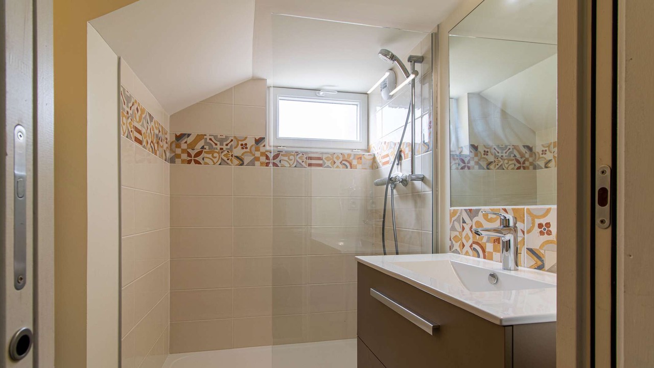 Photo of Bathroom in Pleherel-Plage-Vieux-Bourg