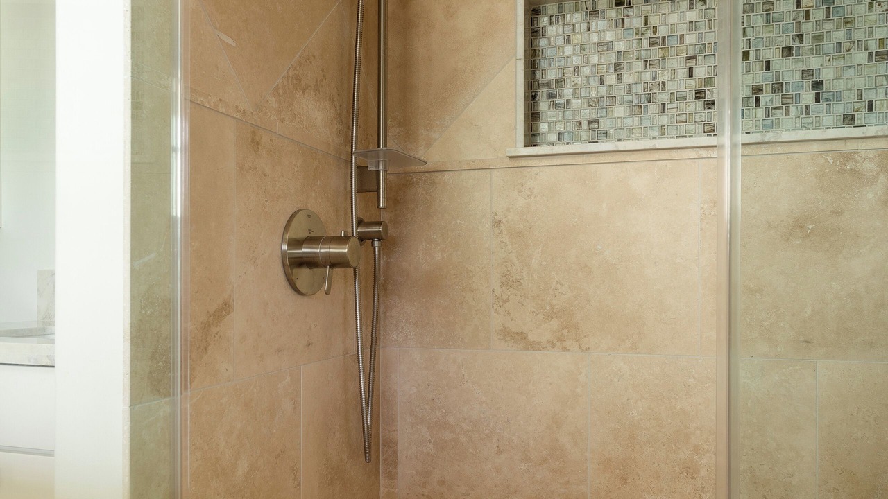 Photo of Bathroom in Makapala