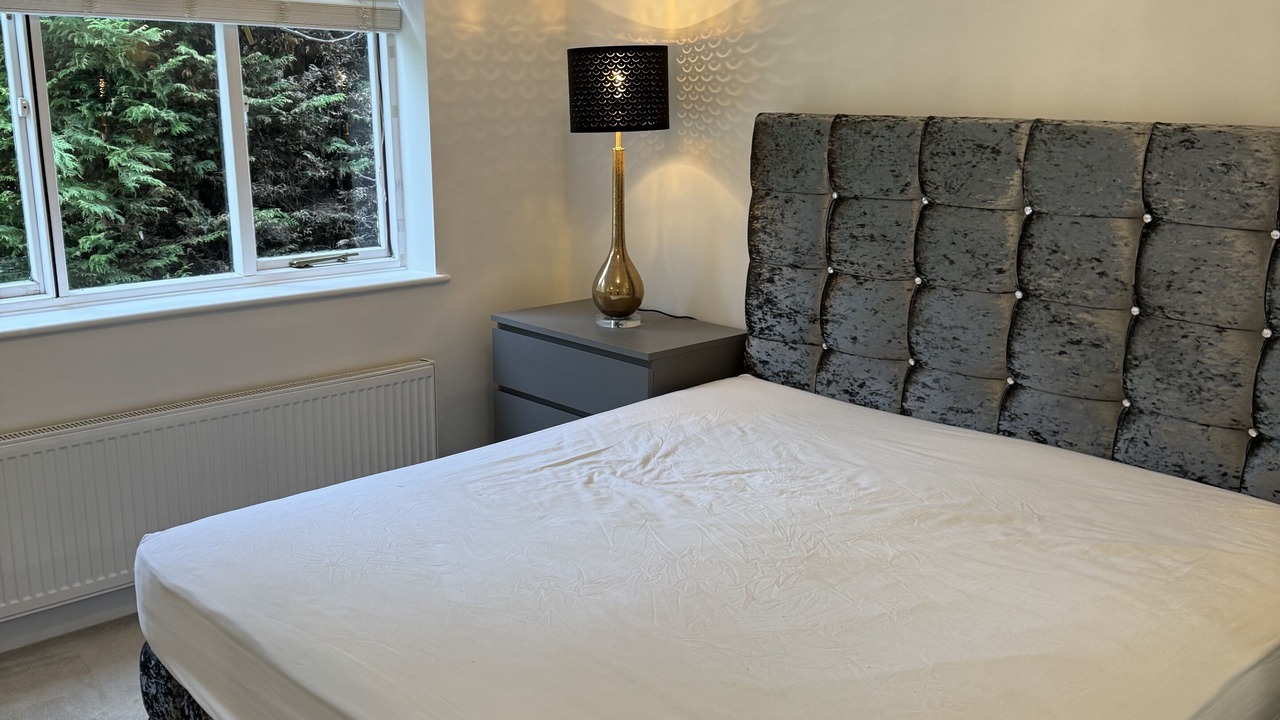 Photo of Bedroom in Weybridge