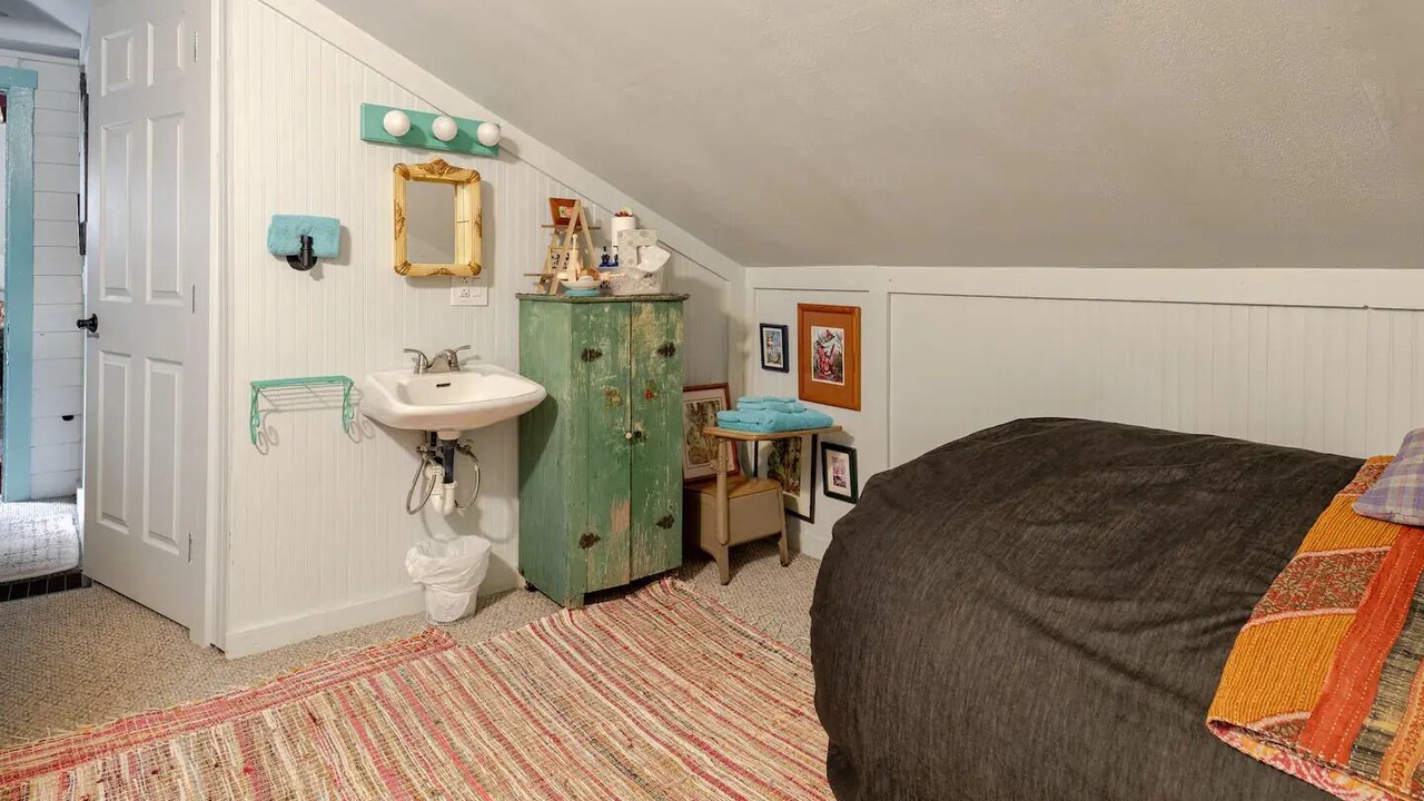 Photo of Bedroom in Mansion Hill